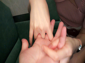 手ックスで５千人斬りした異次元ビッチひかるちゃんは痙攣手イキの逸材 ＃手のGスポット ＃滝のハメ潮 ＃便所プレイ ＃連続中出し　サンプル画像02